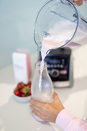 nourish_and_care_wholesale_almond_milk_supplier