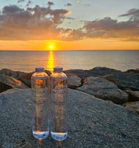 aquam-insula-wholesale-luxury-bottled-water