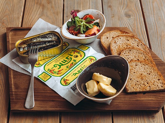 nuri-wholesale-canned-portugese-sardines