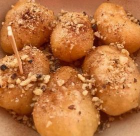 honey-dee-wholesale-loukoumades-greek-honey-puffs