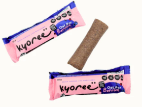 Kyoree oat bar range in banana, berry and cocoa flavours, individually packaged kids snack bars disp