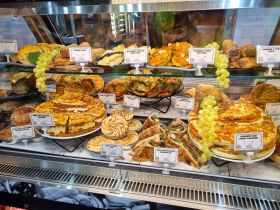 posh-foods-spinach-fetta-pie-wholesale-pies-pastries