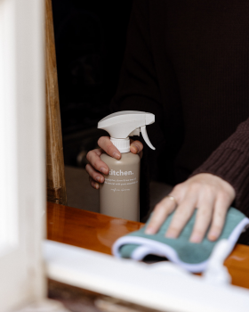 Euclove natural cleaning products range including spray bottles and 5L floor cleaner concentrate dis