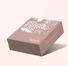 Kylie from Kakadu Organics showcasing Indigenous owned wholesale bush tucker foods including native