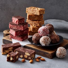 the-health-nutt-wholesale-protein-balls-raw-slices
